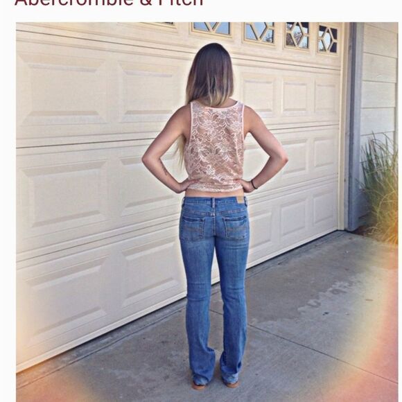 Abercrombie Maddy light blue low-rise straight leg denim jeans - Picture 11 of 11